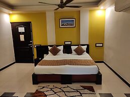 Hotel Pushpak