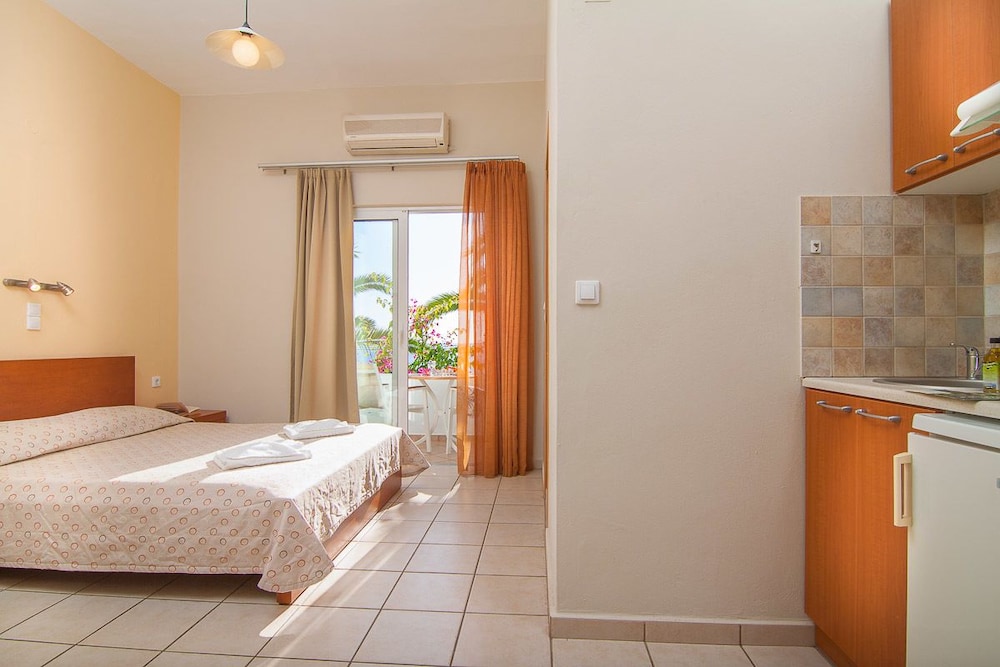 Skinos Apartments and Studios