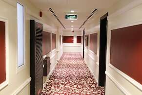Remas Hotel Suites
