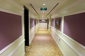 Remas Hotel Suites