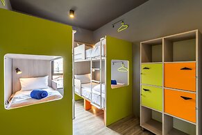 iSanook Hostel