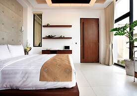 H Villa