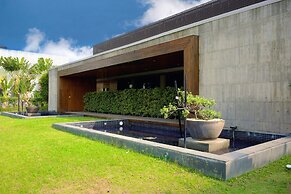 H Villa
