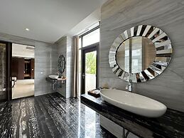 H Villa