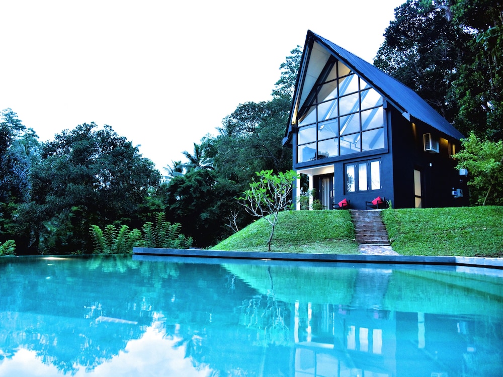 The Country House