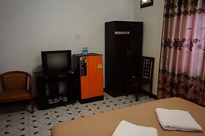 Khamsaner Hotel