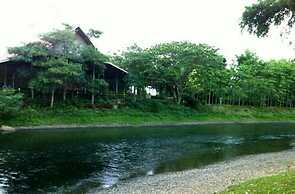 Suanphet Riverview Resort
