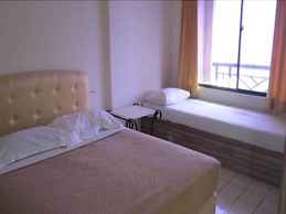 Paradise Lagoon Apartment