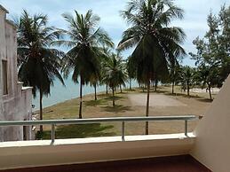 Paradise Lagoon Apartment