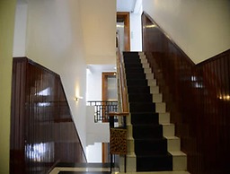Hotel War Dan