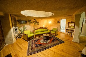 Sarıhan Cave Hotel
