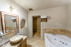 Sarıhan Cave Hotel