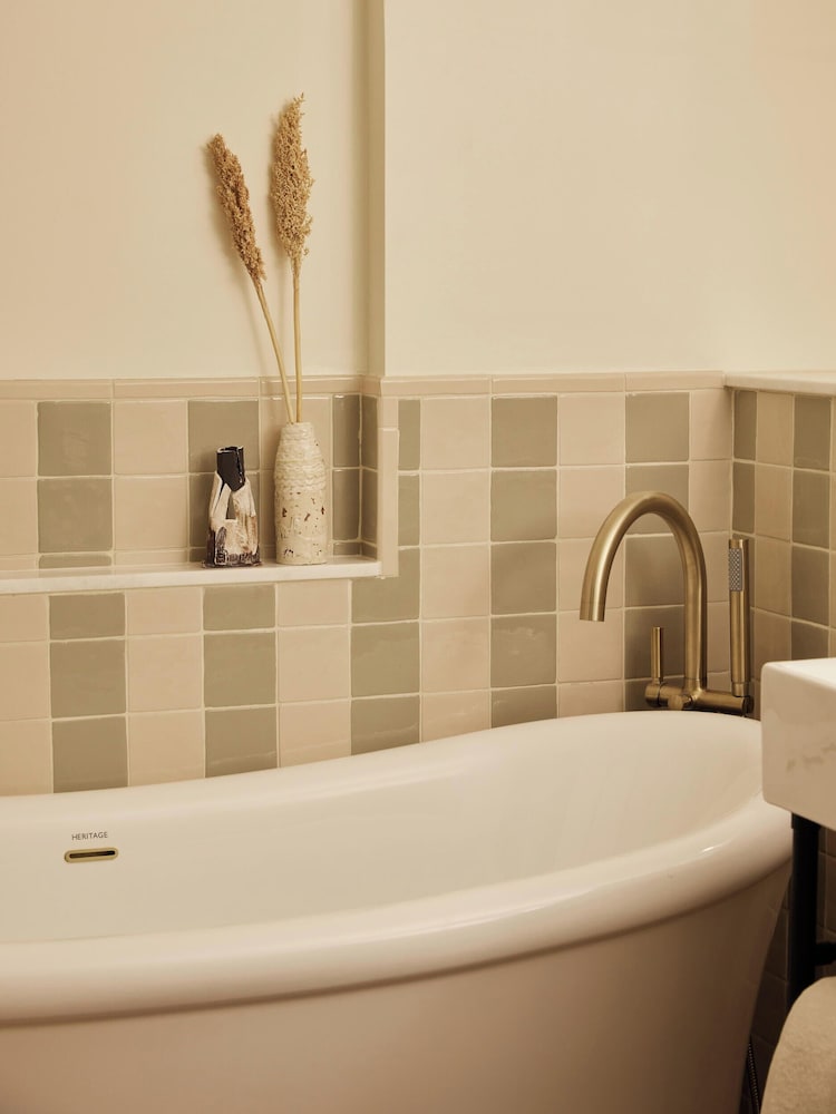 No.42 by GuestHouse Margate