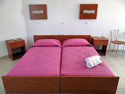 Anelia Boutique Studios & Apartments