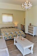 Anelia Boutique Studios & Apartments