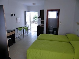 Anelia Boutique Studios & Apartments