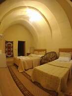 Falcon Cave Suites