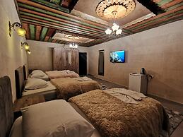 Falcon Cave Suites