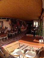 Falcon Cave Suites