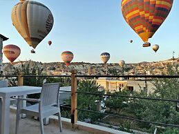 Falcon Cave Suites