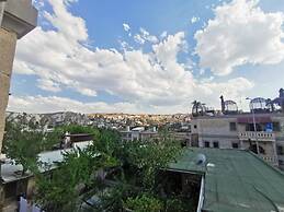 Falcon Cave Suites