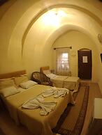 Falcon Cave Suites