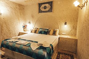 Goreme Valley Cave House