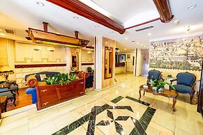 Comfort Hotel Suites