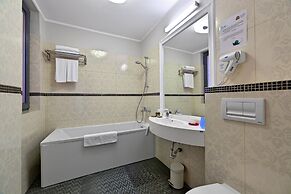 Tomis Garden Aparthotel