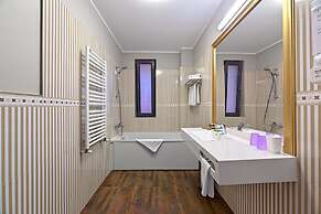 Tomis Garden Aparthotel