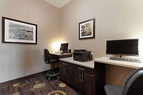Best Western Plus Moosomin Hotel