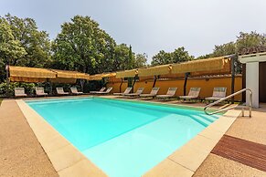 Logis Hôtel La Bastide de Grignan & Restaurant La Chênaie