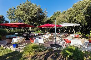 Logis Hôtel La Bastide de Grignan & Restaurant La Chênaie