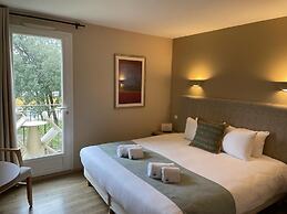 Logis Hôtel La Bastide de Grignan & Restaurant La Chênaie