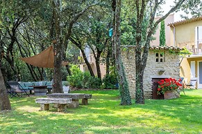 Logis Hôtel La Bastide de Grignan & Restaurant La Chênaie