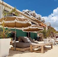 Le Temps des Cerises Hotel Beach