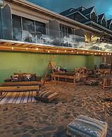 Le Temps des Cerises Hotel Beach