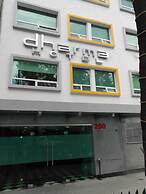 Hotel Dharma