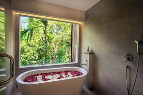 Sanctoo Suites and Villas