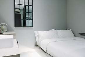 Rest Chinatown Hotel