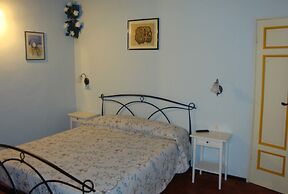 Bed & Breakfast Lucca Fora