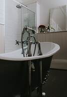 Healing Manor Hotel