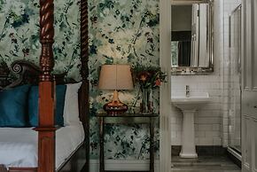 Healing Manor Hotel