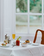 Healing Manor Hotel