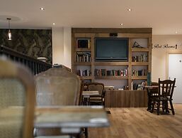 Healing Manor Hotel