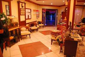 Kleopatra İkiz Otel