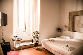 Flowers Apartments