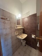 Nikos BnB