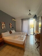 Nikos BnB
