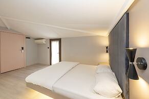 Cirrus Suites